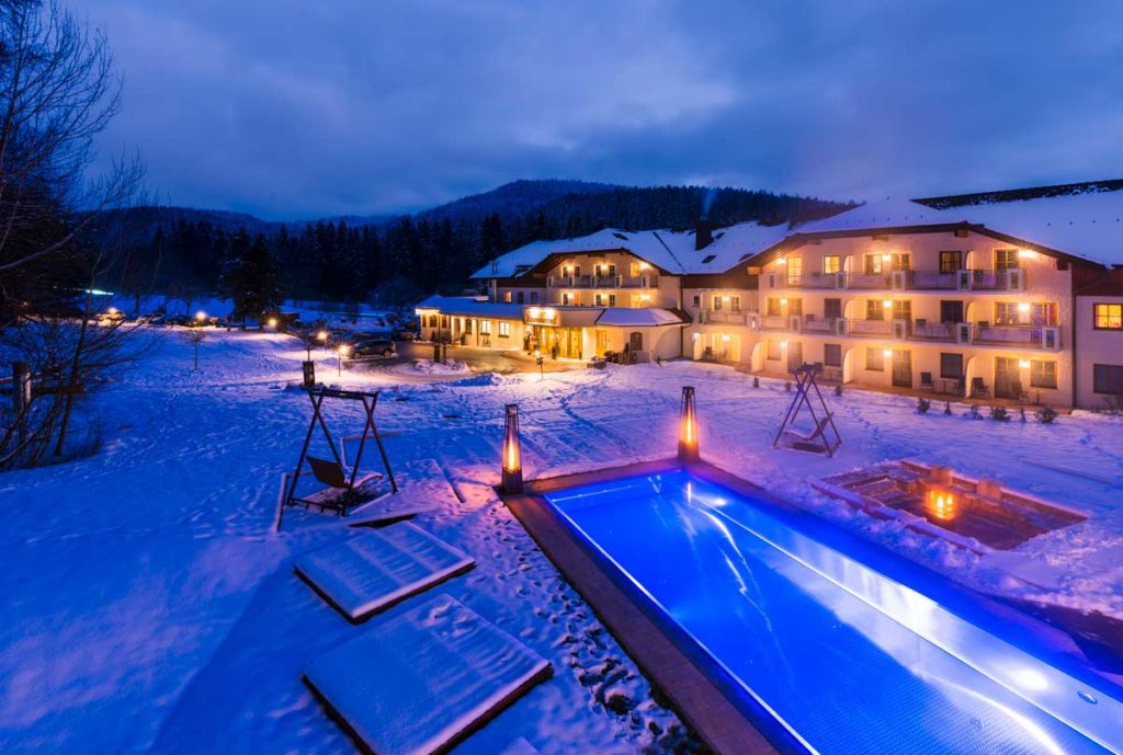 Bild vom Hotel im Winter